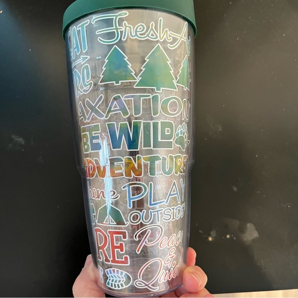Tervis Outdoor Adventure Tumbler 24 oz. - Picture 7 of 9